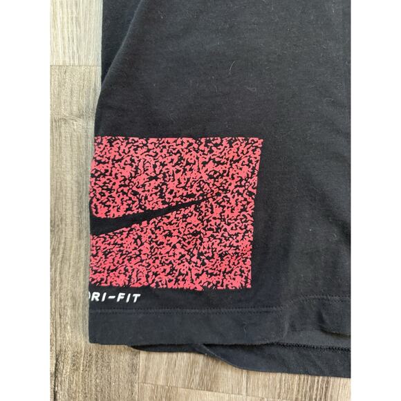 The Nike Tee Black Dri-Fit Men's Medium JUST DO IT. Logo And Graphics - Picture 4 of 10